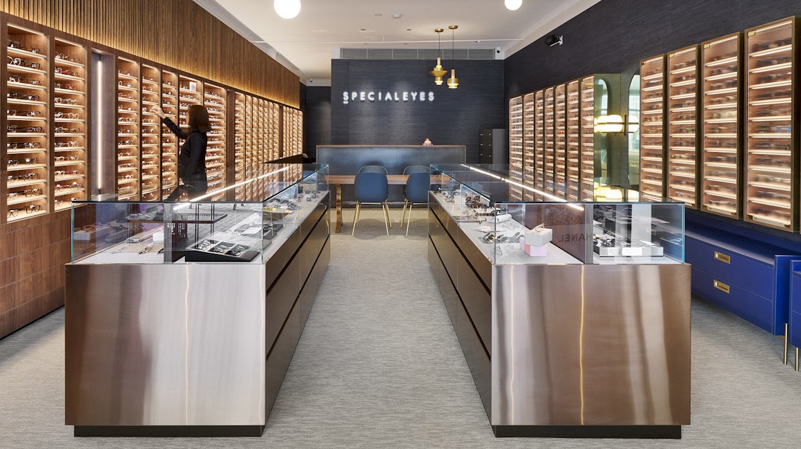 This stunning retail lighting design at Specialeyes Cottesloe features the ultra-compact Slim strip.