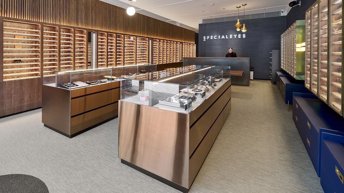 This stunning retail lighting design at Specialeyes Cottesloe features the ultra-compact Slim strip.