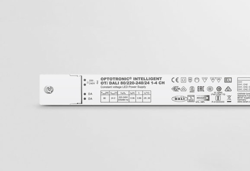 Intelligent power matching thanks to Smart Power Supply
Slim form factor for mounting on the cove or in linear luminaires
Minimised flicker thanks to high PWM frequency