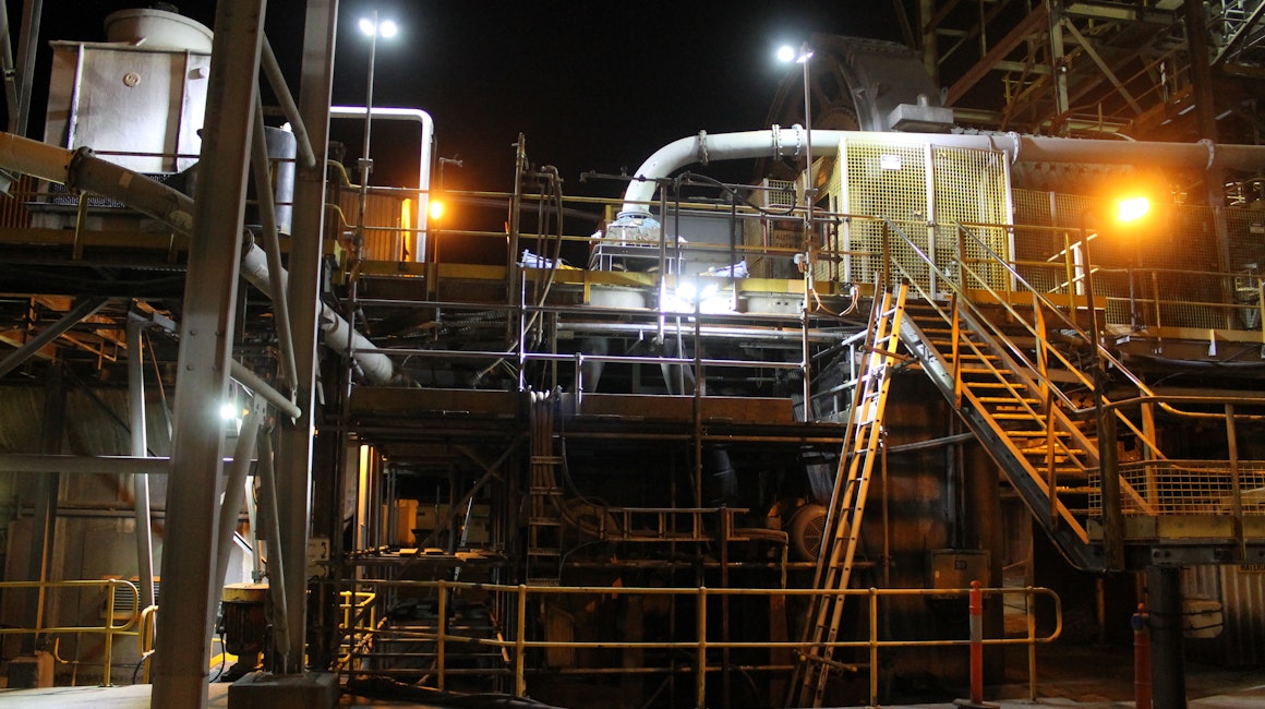 Coolon DLK, DLK2 and EMDLK2 are illuminating nickel mine facilities in Western Australia. 