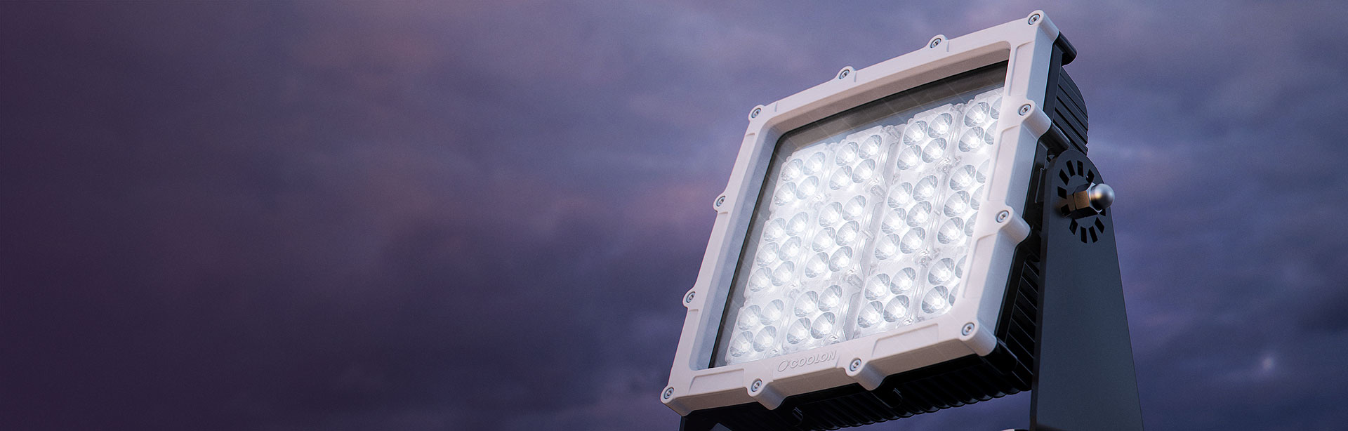 The high lumen output and narrow beam optics of the CP66 LED mining floodlight allows a single tower to illuminate extremely large areas. The power supply unit can be positioned separately for easy maintenance.